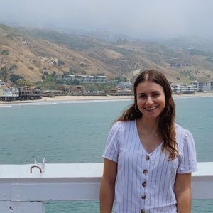 Meet your Posher, Olivia